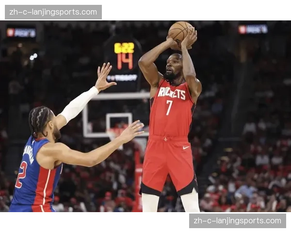 火箭客场险胜展现韧性 乌度卡关键时刻用人获肯定